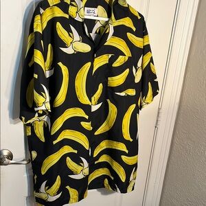 Uzzi 2 piece Black and Yellow Banana shorts set size L